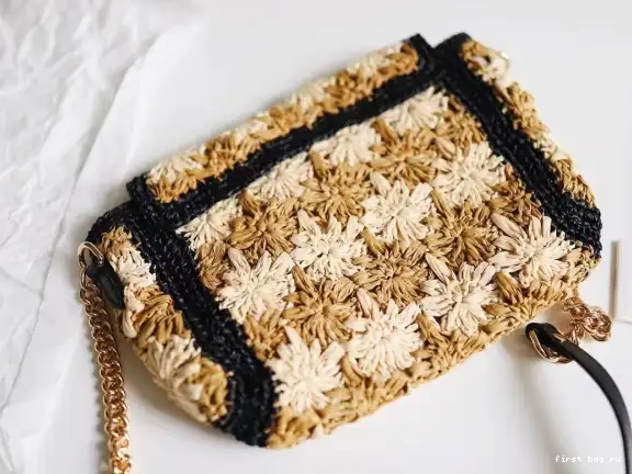 First bag ru GUCCI MARMONT GG 0702